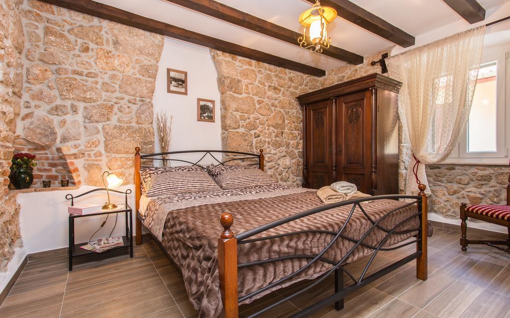 Apartman Bonaca Vrbnik Eksteriør bilde